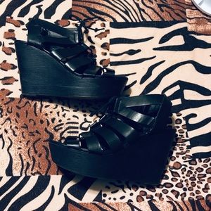 Steve Madden Limmoo Wedge Sandals 10